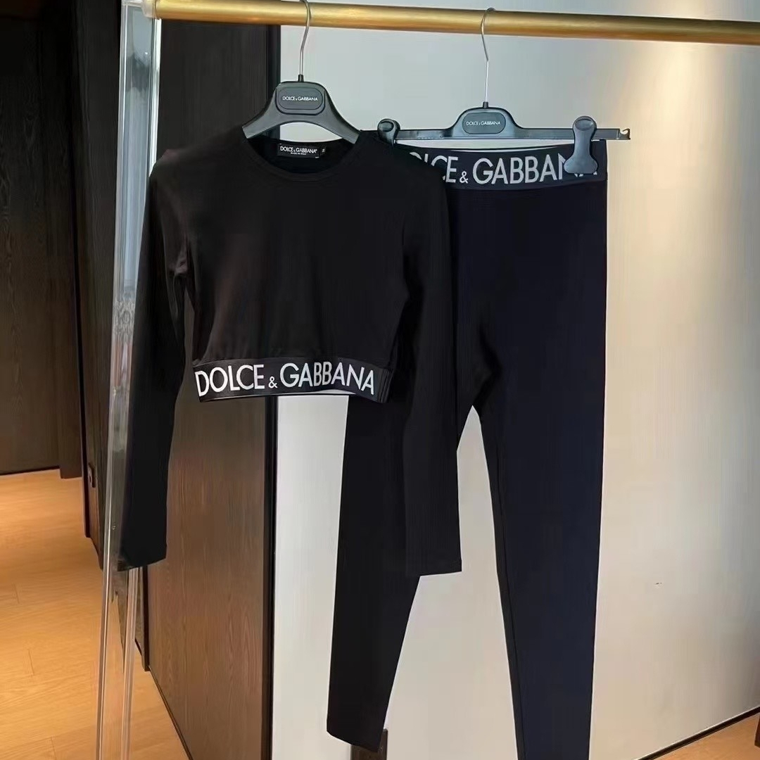 Women’s Activewear Set